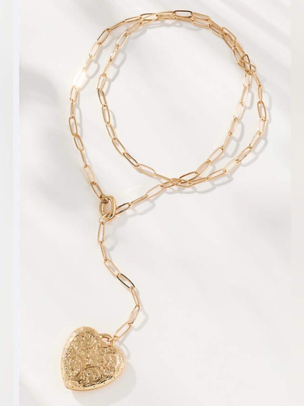 NWT Anthropologie Heart Pendant Necklace in Gold